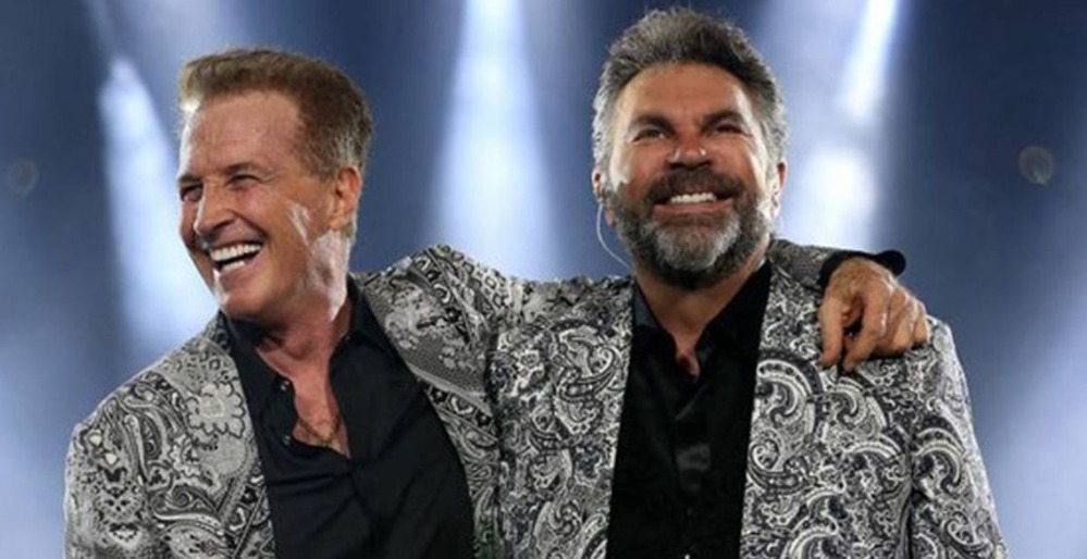 contratar artistas para el 10 de mayo